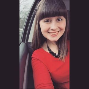 hey! i am Nicole and...